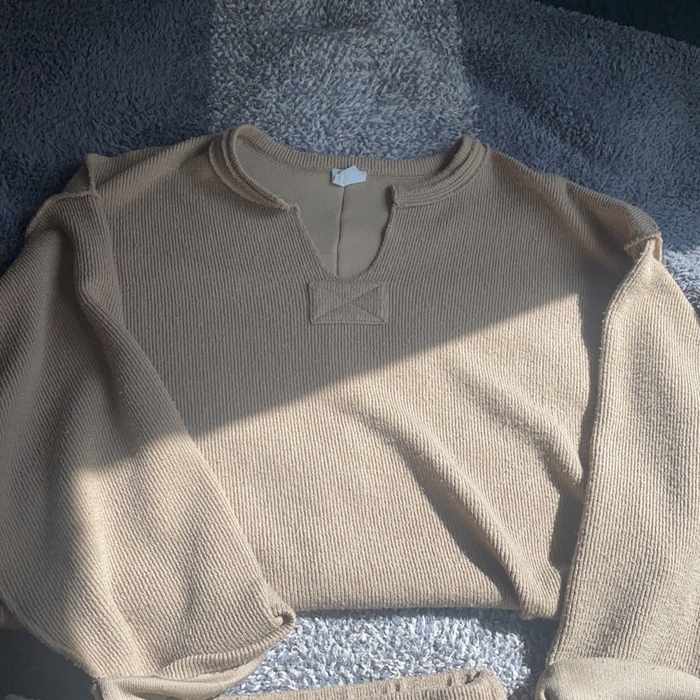 Lounge Set - image 5